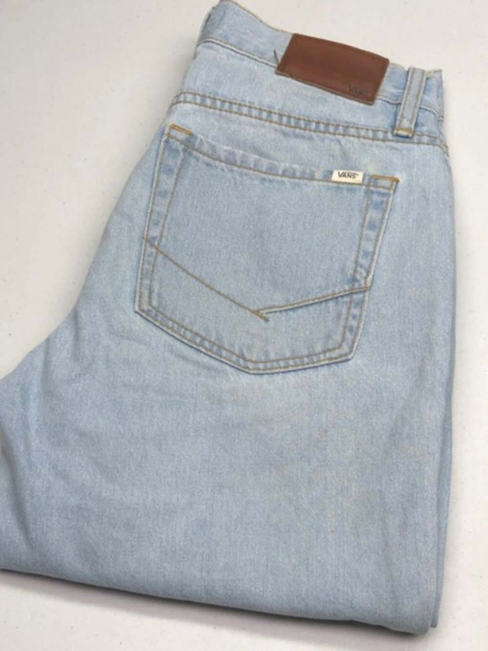 VANS LIGHTWASH ANKLE CROP JEANS 3/26x26 100% COTTON ⭐️